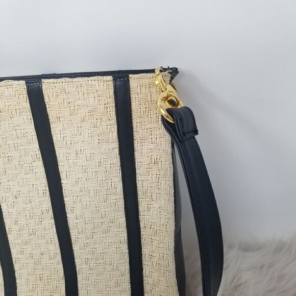 Erik for Holiner Genuine Leather Shoulder Bag - Picture 3 of 10